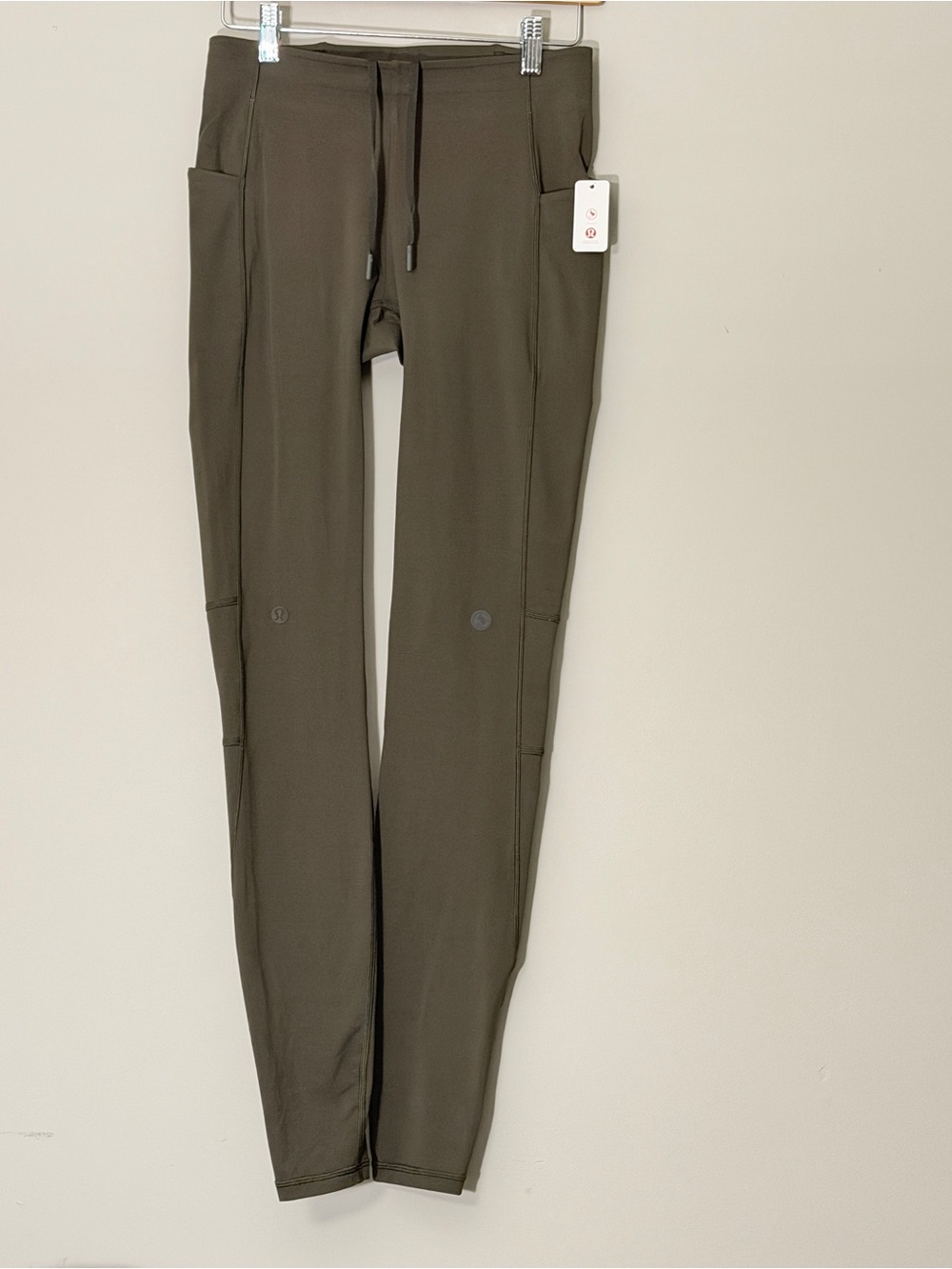 Lululemon khaki green high-waisted leggings Size M